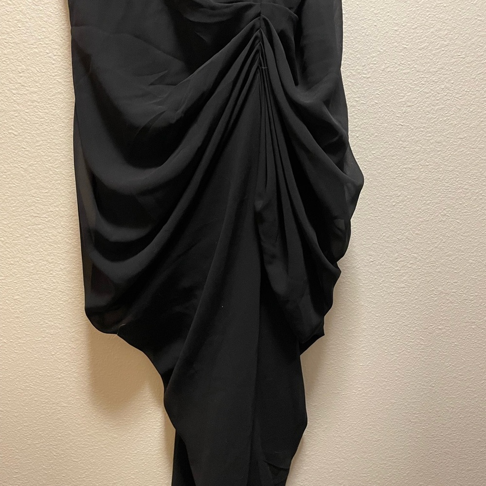 PrettyLittleThing Black Twist Front Midi Dress - Picture 4 of 9